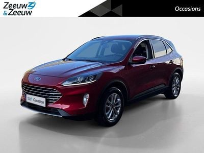 Rood Occasion 2021 Ford Kuga Titanium SUV | € 22.930 (Goede deal)
