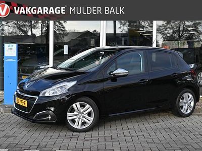Zwart Occasion 2019 Peugeot 208 Signature Sky Hatchback | € 8.200 (Eerlijke prijs)