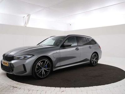 BMW 330e