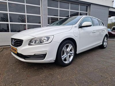 Occasion Volvo V60 Momentum 215 PK (158 kW) 2014 Wit Stationwagen