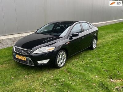 Zwart (metallic) Gebruikt 2009 Ford Mondeo Trend Hatchback | € 3.950 (Goede deal)