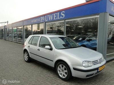 Miniatuur Melodieus Premier VW Golf IV occasion - 318 te koop - Getaxeerd door AutoUncle