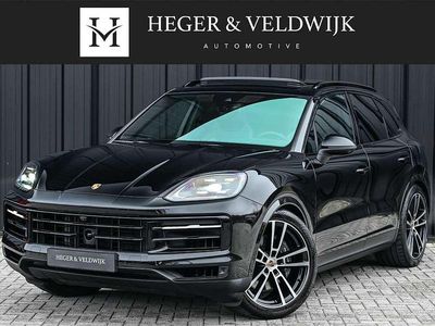 Zwart Occasion 2024 Porsche Cayenne Sport SUV | € 102.900 (Super prijs)
