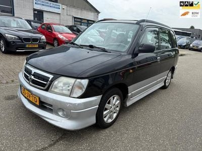 Zwart Occasion 2002 Daihatsu Move MPV | € 1.500