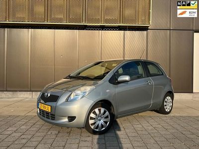 Grijs Gebruikt 2007 Toyota Yaris Sol Hatchback | € 5.149 (Eerlijke prijs)