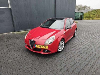 tweedehands Alfa Romeo Giulietta 1.7 TBI QV - Panodak - Kuipstoelen - Alarm3 -