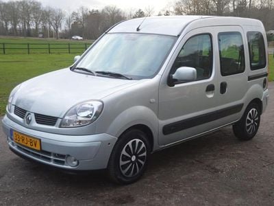 Grijs (metallic) Gebruikt 2005 Renault Kangoo MPV | € 2.450 (Eerlijke prijs)