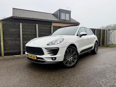 Wit (parellak) Gebruikt 2017 Porsche Macan SUV | € 38.950 (Eerlijke prijs)