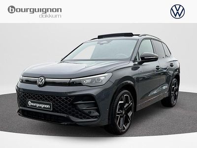 Grijs Gebruikt 2024 VW Tiguan R-line SUV | € 51.249 (Iets duurder)