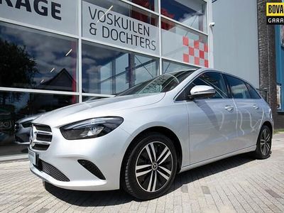Zilver Occasion 2021 Mercedes B250 Luxury MPV | € 26.950 (Eerlijke prijs)
