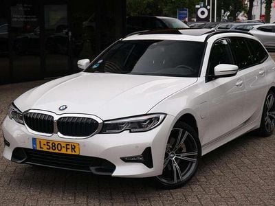 Occasion BMW 320e M Sport 163 PK (119 kW) 2021 Wit, metallic lak Stationwagen
