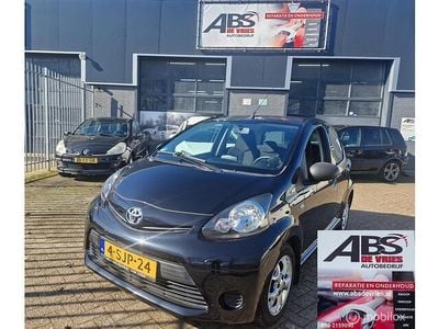 Occasion Toyota Aygo 68 PK (50 kW) 2013 Zwart Hatchback