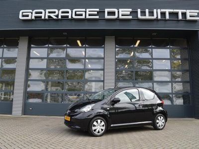 tweedehands Toyota Aygo 1.0-12V + automaat