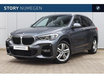 Grijs (metallic) Occasion 2020 BMW X1 Executive SUV | € 30.450 (Duur)