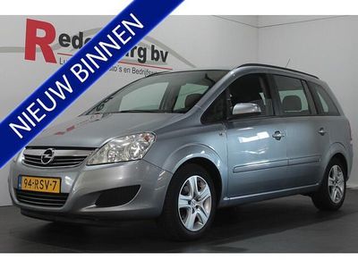 Grijs Gebruikt 2009 Opel Zafira Essentia MPV | € 4.945 (Duur)