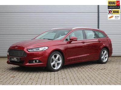 Rood Occasion 2016 Ford Mondeo Titanium Stationwagen | € 13.450 (Eerlijke prijs)
