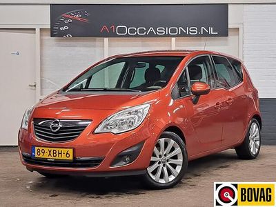 Rood Gebruikt 2012 Opel Meriva Color Edition MPV | € 4.495 (Eerlijke prijs)