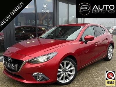 Rood Occasion 2013 Mazda 3 Hatchback | € 9.695 (Eerlijke prijs)