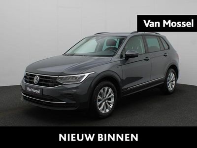 Grijs Occasion 2021 VW Tiguan Life SUV | € 26.900 (Eerlijke prijs)