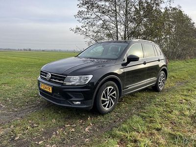 Zwart Occasion 2019 VW Tiguan Highline SUV | € 23.000