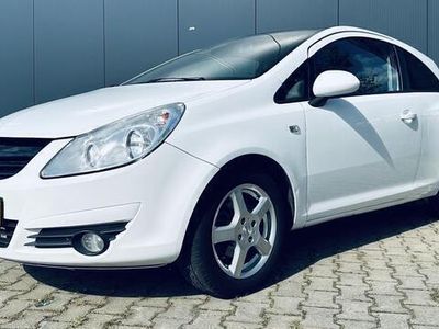 tweedehands Opel Corsa 1.4-16V Color Edition Airco Cruise Trekhaak NAP APK