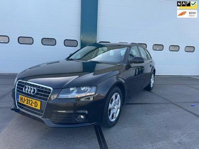 Zwart, metallic lak Occasion 2011 Audi A4 Stationwagen | € 7.925 (Eerlijke prijs)