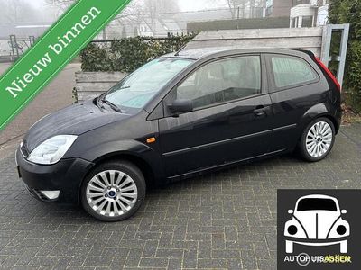 Zwart Gebruikt 2003 Ford Fiesta Hatchback | € 1.248 (Eerlijke prijs)