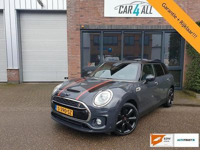 Grijs (metallic) Gebruikt 2017 Mini Clubman Stationwagen | € 17.250