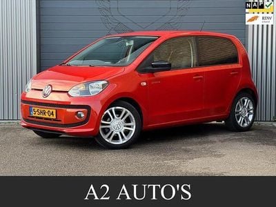 Oranje Gebruikt 2013 VW up! Groove Hatchback | € 5.450 (Eerlijke prijs)