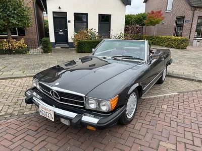 Grijs Gebruikt 1987 Mercedes 560 | € 19.900
