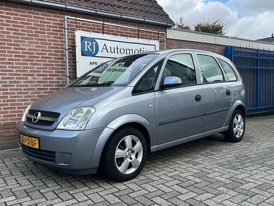 Grijs Gebruikt 2004 Opel Meriva MPV | € 1.250 (Eerlijke prijs)