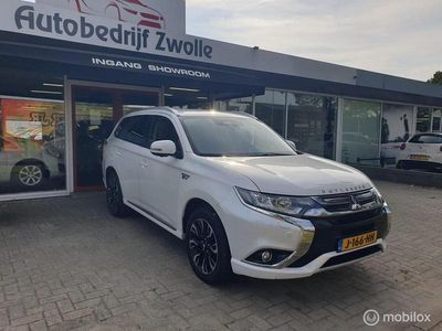 Wit Gebruikt 2017 Mitsubishi Outlander P-HEV SUV | € 17.950 (Eerlijke prijs)