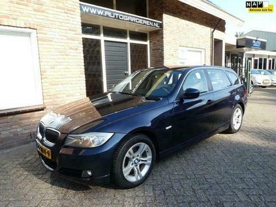 tweedehands BMW 325 3-SERIE Touring i Business Line Leder / Navi / Dealeronderhouden