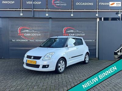 Wit Gebruikt 2009 Suzuki Swift Hatchback | € 6.500 (Iets duurder)