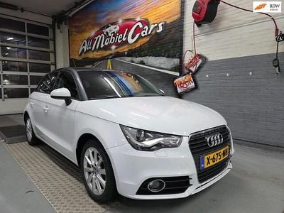 Wit (metallic) Occasion 2013 Audi A1 Sportback Proline Hatchback | € 8.950 (Eerlijke prijs)