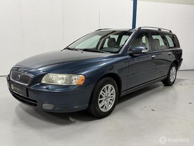Blauw Gebruikt 2007 Volvo V70 Standard Stationwagen | € 8.945 (Duur)