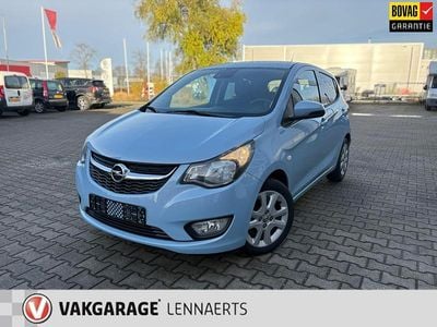 Blauw (metallic) Gebruikt 2016 Opel Karl Edition Hatchback | € 7.995 (Eerlijke prijs)