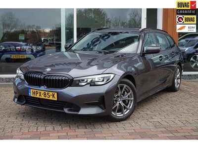 Grijs Gebruikt 2022 BMW 330 Comfort Edition Stationwagen | € 36.950 (Goede deal)