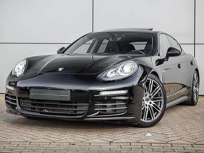 Zwart Gebruikt 2015 Porsche Panamera 4S Sedan | € 39.995
