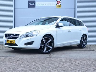 Wit Occasion 2018 Volvo V60 Summum Stationwagen | € 9.999 (Duur)
