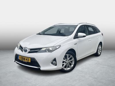 Toyota Auris Hybrid