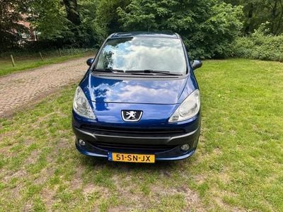 Peugeot 1007