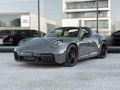 Grijs Occasion 2025 Porsche 992 Coupé | € 219.900
