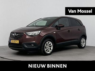 Rood, metallic lak Gebruikt 2018 Opel Crossland X Innovation SUV | € 11.940 (Goede deal)
