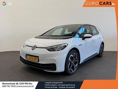 Wit Occasion 2021 VW ID.3 Life Hatchback | € 16.890 (Goede deal)