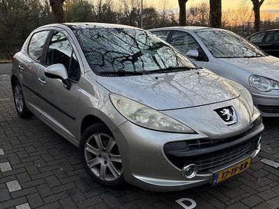 Grijs Occasion 2006 Peugeot 207 Hatchback | € 2.200 (Eerlijke prijs)