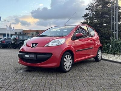 Rood Gebruikt 2006 Peugeot 107 Hatchback | € 999 (Eerlijke prijs)