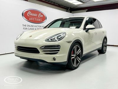 Wit Occasion 2011 Porsche Cayenne SUV | € 26.000