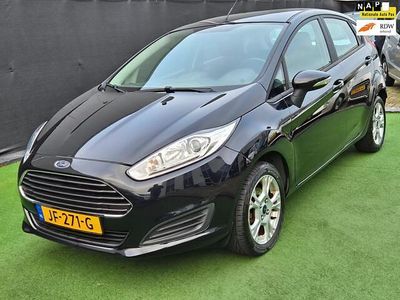 Zwart Gebruikt 2016 Ford Fiesta Style Hatchback | € 9.440 (Eerlijke prijs)