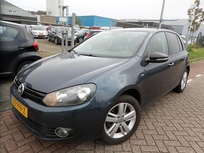 Blauw Gebruikt 2012 VW Golf VII Highline Hatchback | € 4.749 (Eerlijke prijs)